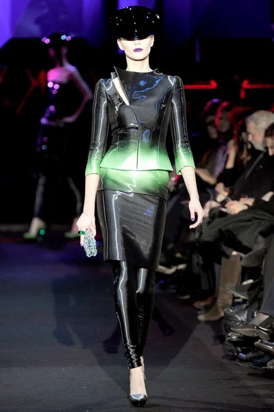 Look 22